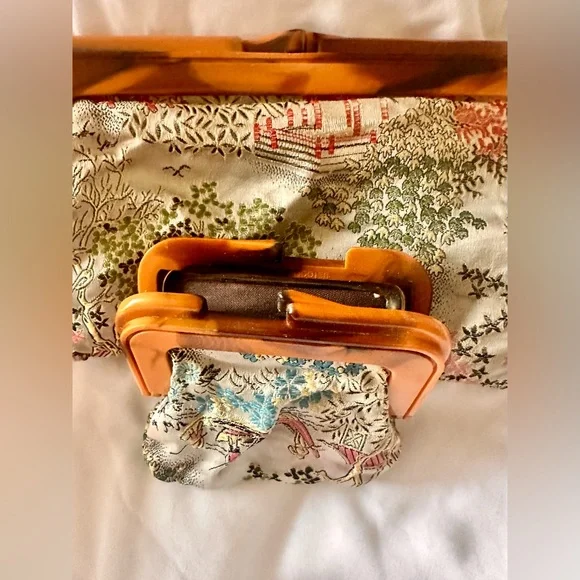 ***SOLD*** Vintage Asian Inspired Silk Clutch & Matching Coin Purse Tortoise - Picture 9 of 9